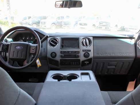Used 2014 Ford F250 XLT w/ XLT Interior Package image 23
