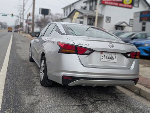 Used 2023 Nissan Altima 2.5 S image 11
