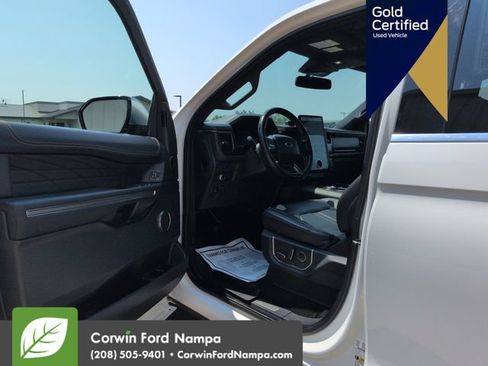 Used 2022 Ford Expedition Max Platinum AWD/4WD image 11