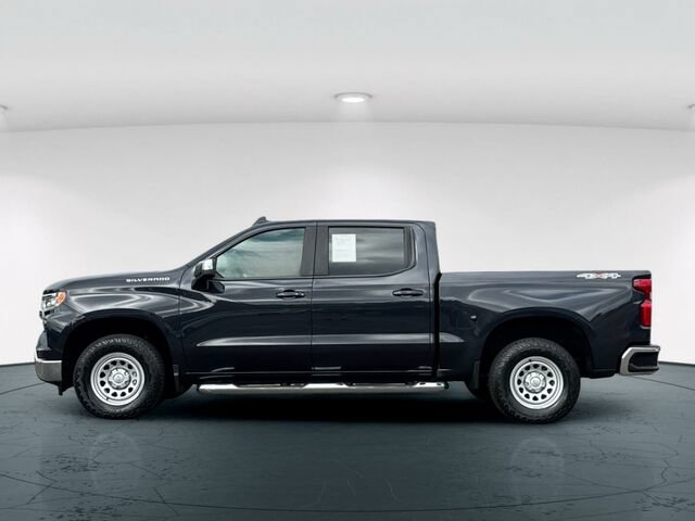 Used 2023 Chevrolet Silverado 1500 LT w/ Protection Package AWD/4WD image 3