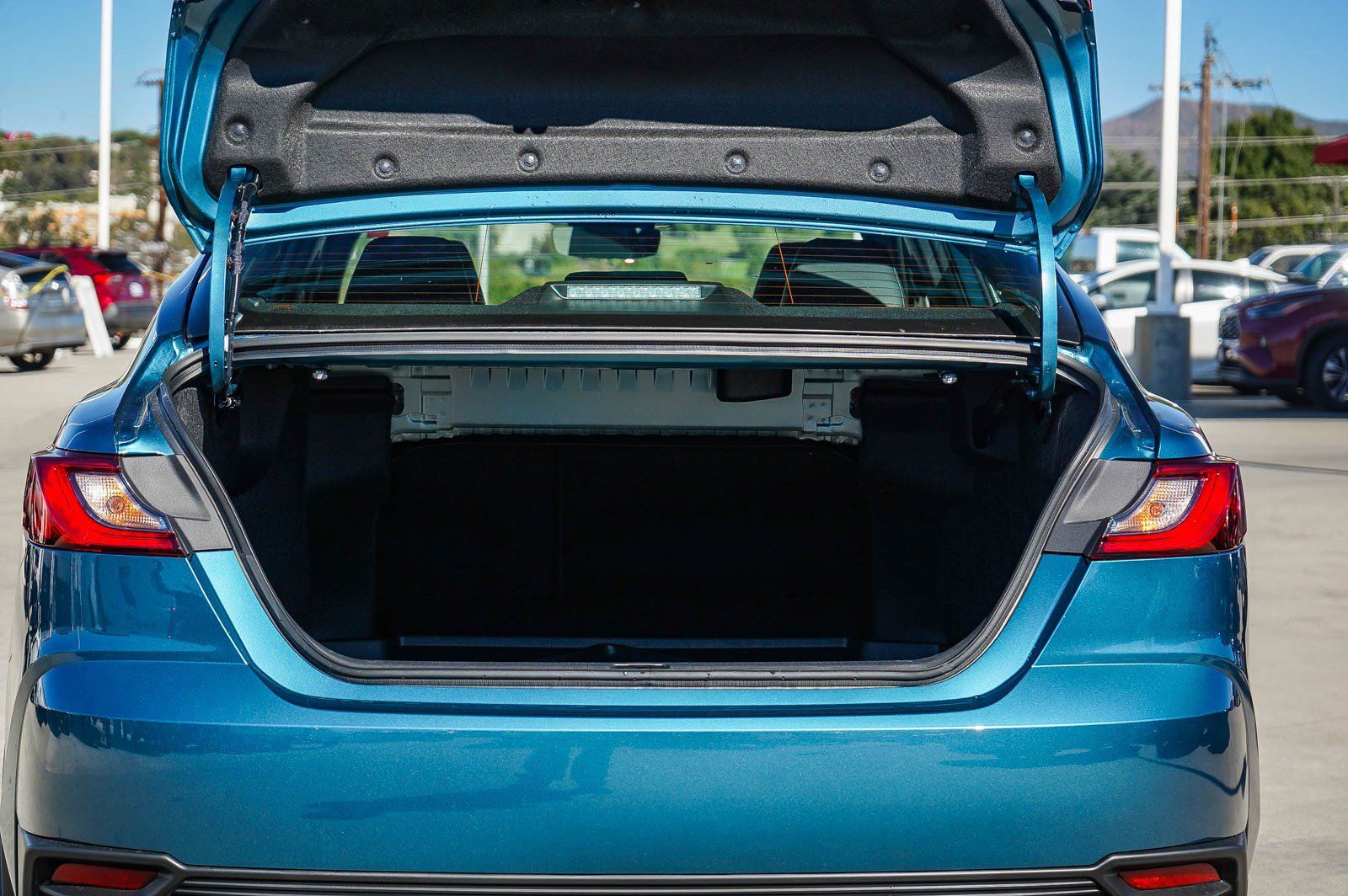 New 2026 Toyota Camry SE FWD image 13