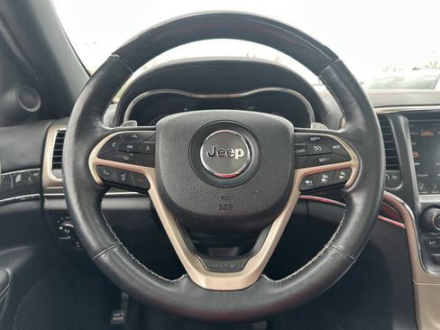 Used 2014 Jeep Grand Cherokee Overland w/ Advanced Technology Group AWD/4WD image 21