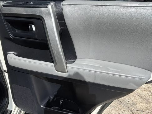 Used 2011 Toyota 4Runner SR5 RWD image 21
