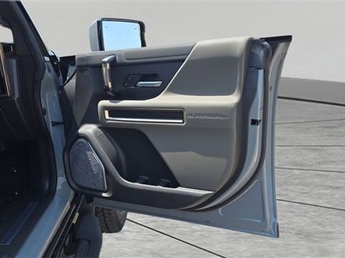 New 2025 GMC Hummer EV 2X image 29