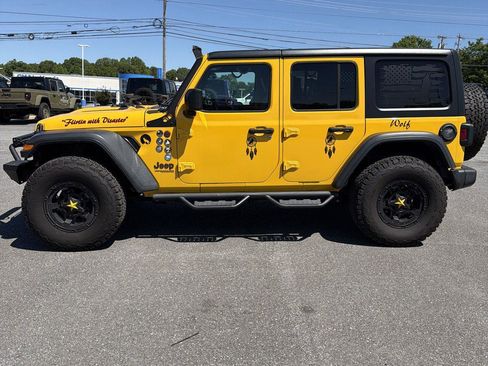 Used 2021 Jeep Wrangler Unlimited Rubicon AWD/4WD image 4