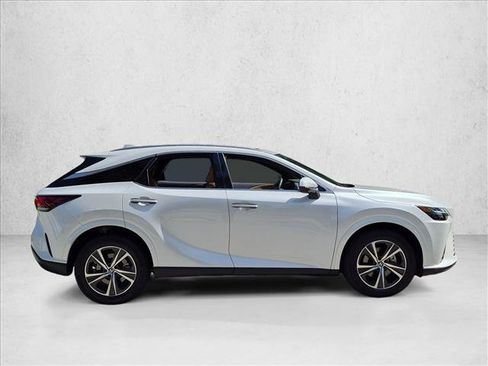 Used 2024 Lexus RX 350h w/ Convenience Package AWD/4WD image 4