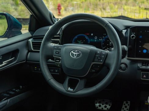 Used 2026 Toyota Camry XSE w/ Premium Package FWD image 21