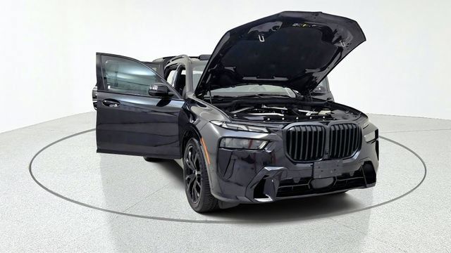 Used 2023 BMW X7 xDrive40i w/ Executive Package AWD/4WD image 12