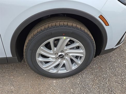 New 2026 Lincoln Corsair Premiere image 7