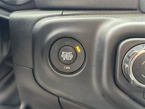 Certified 2022 Jeep Gladiator Mojave w/ LED Lighting Group image 9