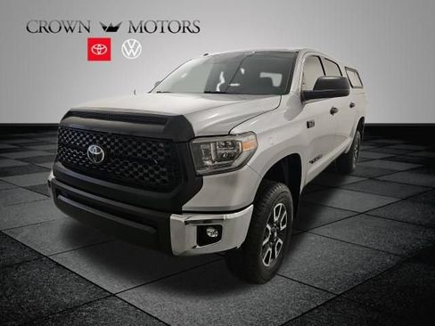 Used 2018 Toyota Tundra SR5 w/ TRD Off Road Package AWD/4WD image 3