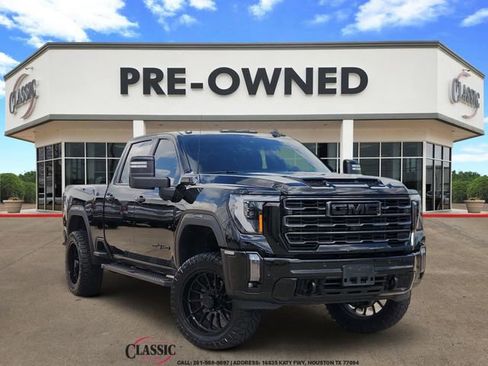 Used 2024 GMC Sierra 2500 AT4 AWD/4WD image 1