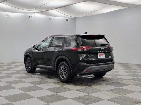 Used 2022 Nissan Rogue S image 6
