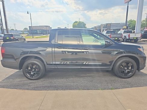 Used 2025 Honda Ridgeline Black Edition image 6