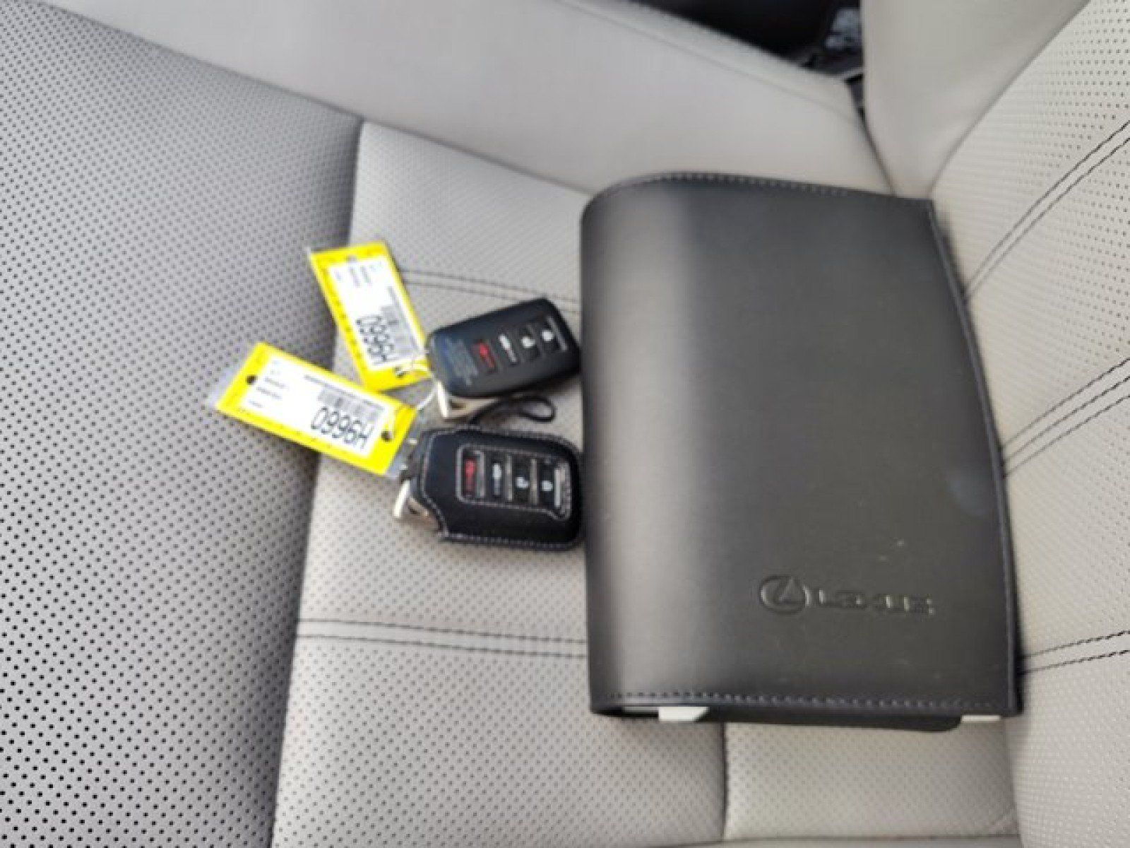 Used 2017 Lexus ES 350 w/ Luxury Package FWD image 22