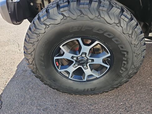 Used 2021 Jeep Wrangler Unlimited Rubicon w/ LED Lighting Group AWD/4WD image 26