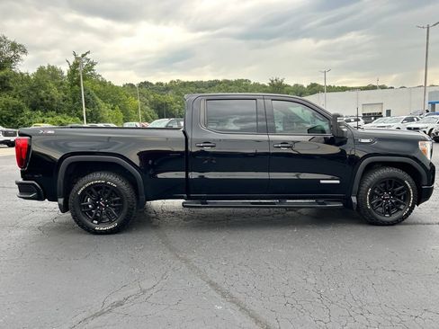Used 2021 GMC Sierra 1500 Elevation w/ LPO, Elevation Black Package AWD/4WD image 4