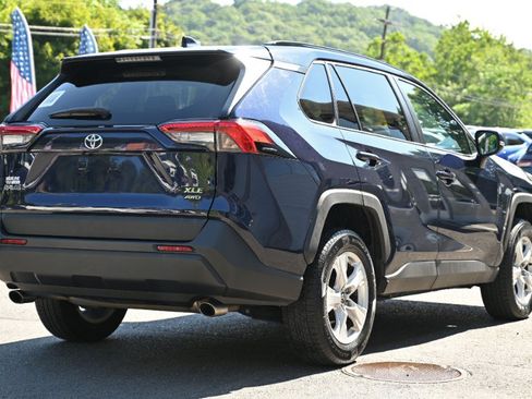 Used 2020 Toyota RAV4 XLE w/ All Weather Liner Package AWD/4WD image 5
