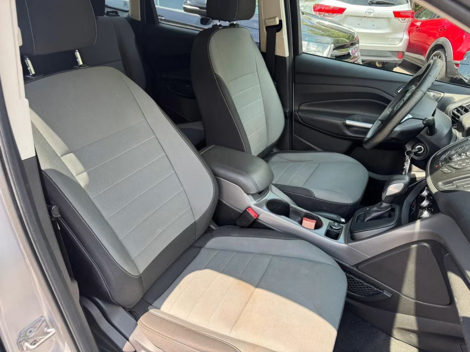 Used 2016 Ford Escape SE AWD/4WD image 18