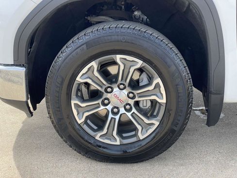 Used 2025 GMC Sierra 1500 SLT image 56