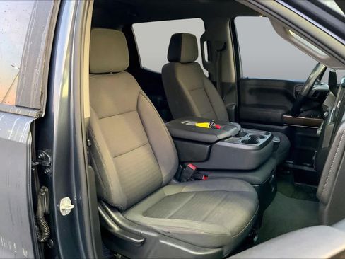Used 2021 Chevrolet Silverado 1500 LT RWD image 9