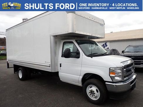 New 2026 Ford E-450 and Econoline 450 Super Duty w/ Power Equipment Group RWD image 9