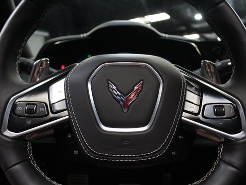 Used 2024 Chevrolet Corvette Stingray Premium Conv w/ Z51 Performance Package RWD image 55