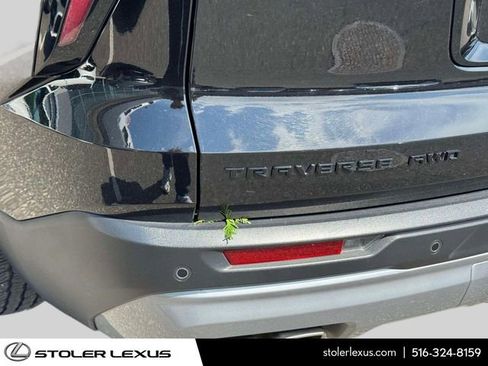 Used 2025 Chevrolet Traverse Z71 AWD/4WD image 12