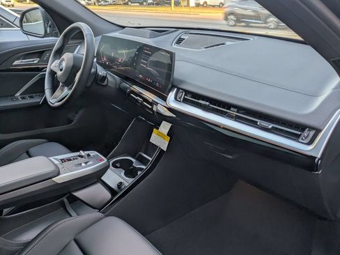 New 2026 BMW X2 xDrive28i AWD/4WD image 25