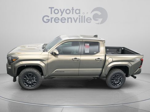 Used 2025 Toyota Tacoma TRD Sport w/ TRD Sport Upgrade Package RWD image 2
