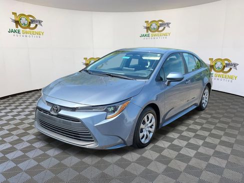 Used 2024 Toyota Corolla LE FWD image 3