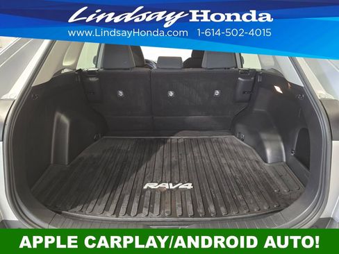 Used 2021 Toyota RAV4 LE image 8