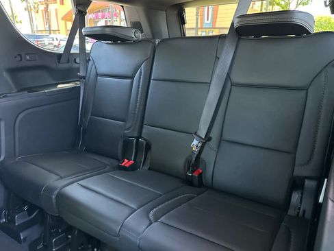 Used 2026 GMC Yukon XL Denali w/ Sun & Power Step Package AWD/4WD image 14