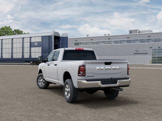 New 2025 RAM 2500 Big Horn AWD/4WD video 3