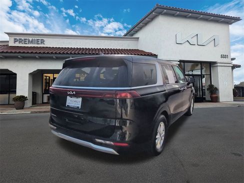Certified 2024 Kia Carnival LX image 7