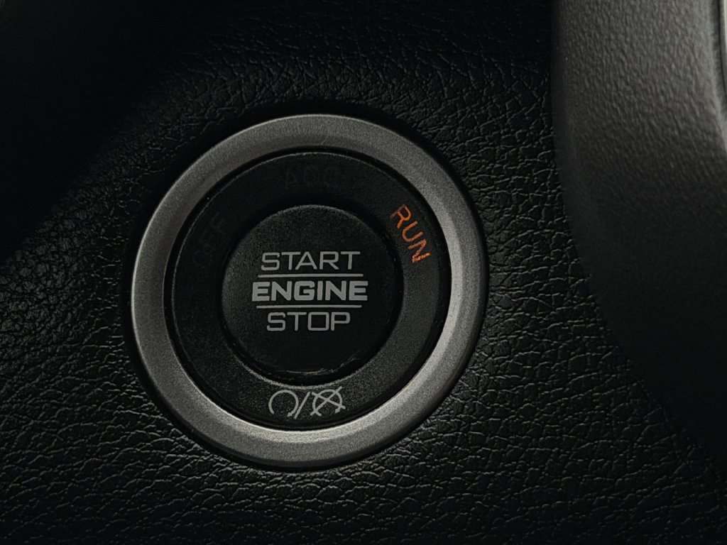 Used 2024 RAM 3500 Big Horn w/ Night Edition AWD/4WD image 18