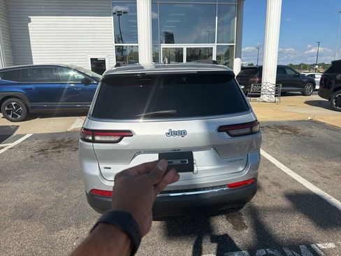 Used 2021 Jeep Grand Cherokee L Limited RWD image 4