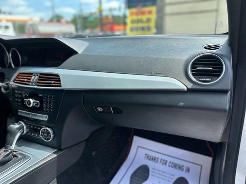 Used 2014 Mercedes-Benz C 250 Sedan image 25