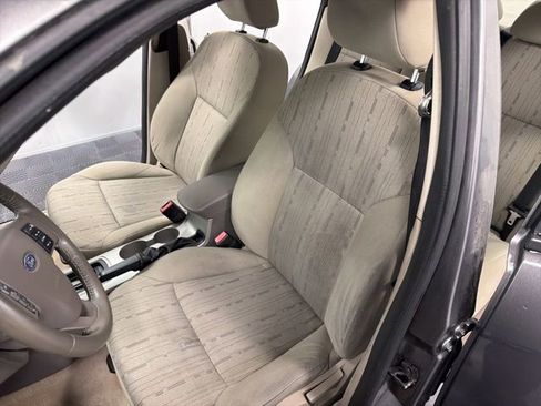 Used 2011 Ford Focus SE w/ 201A Rapid Spec Order Code image 22