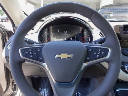 Used 2024 Chevrolet Malibu LT FWD image 12