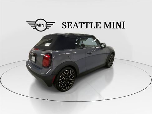 Certified 2025 MINI Cooper S image 11