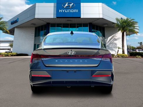 New 2026 Hyundai Elantra SEL Sport Premium FWD image 7
