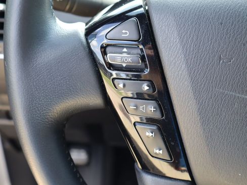Used 2022 Nissan Armada SL w/ Midnight Edition Package RWD image 14