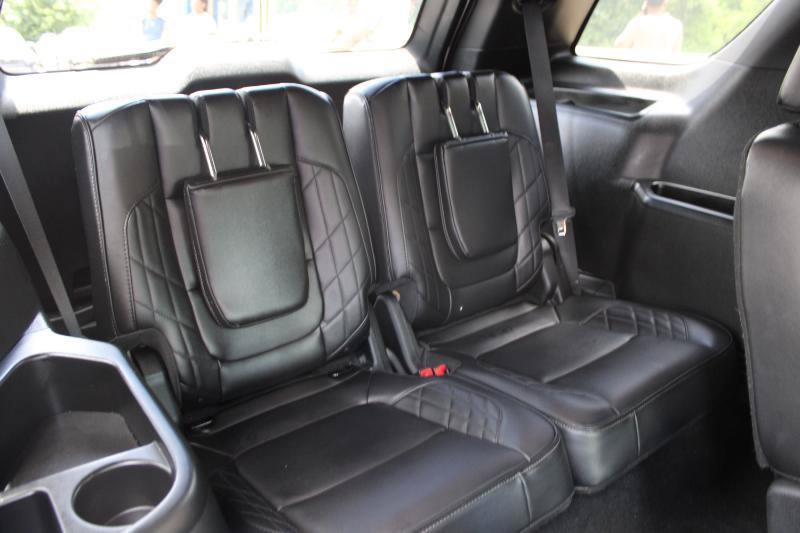 Used 2018 Ford Explorer Platinum AWD/4WD image 13