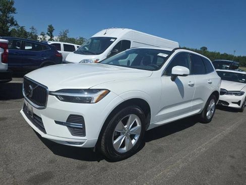 Used 2022 Volvo XC60 B5 Momentum AWD/4WD image 1