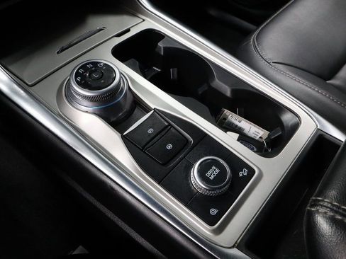 Certified 2023 Ford Explorer XLT w/ Equipment Group 202A image 32