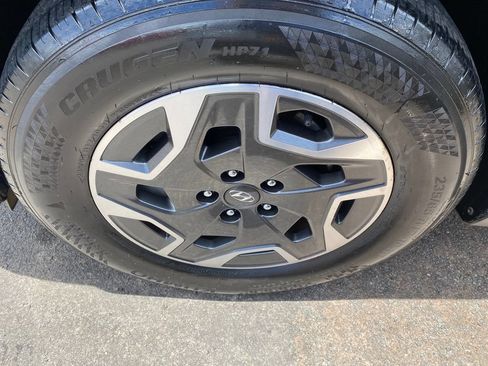 Used 2019 Hyundai Santa Fe SEL FWD image 27
