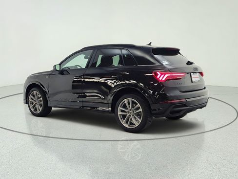 Used 2025 Audi Q3 2.0T Premium w/ Convenience Package AWD/4WD image 7