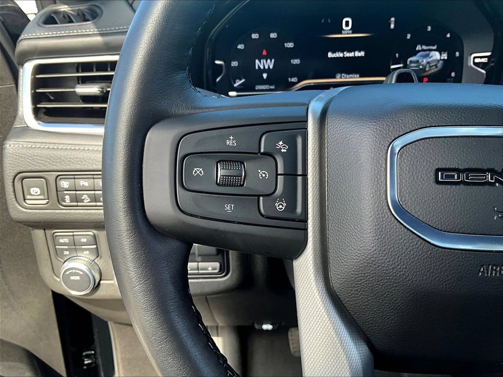 Used 2024 GMC Yukon Denali w/ Advanced Technology Package AWD/4WD image 13