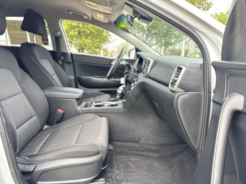 Used 2020 Kia Sportage LX FWD image 21